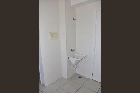 Apartamento à venda com 32m², 2 quartos e sem vaga Apartamento à venda com 32m², 2 quartos e sem vagaDetalhe - Cozinha Americana e Área de Serviço