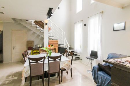 Casa de condomínio para alugar com 225m², 3 quartos e 3 vagas Casa de condomínio para alugar com 225m², 3 quartos e 3 vagasSala 1