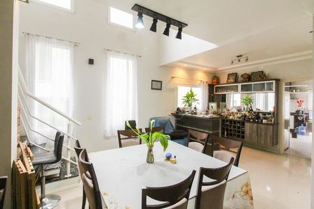 Casa de condomínio para alugar com 225m², 3 quartos e 3 vagas Casa de condomínio para alugar com 225m², 3 quartos e 3 vagasSala 1
