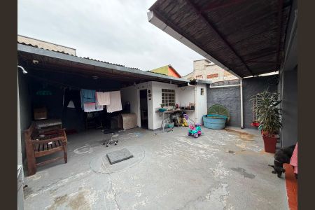 Casa à venda com 115m², 2 quartos e 2 vagas