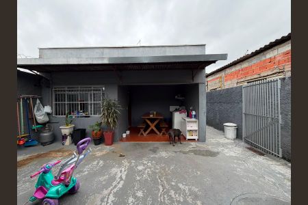 Casa à venda com 115m², 2 quartos e 2 vagas
