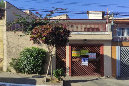 Fachada de casa à venda com 3 quartos, 129m² em Jardim Ana Maria, São Paulo
