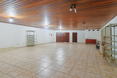 Garagem de casa à venda com 3 quartos, 129m² em Jardim Ana Maria, São Paulo