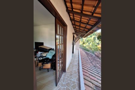 Varanda de casa à venda com 5 quartos, 218m² em Serra Grande, Niterói