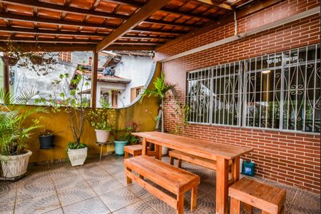 Casa à venda com 200m², 3 quartos e 2 vagas Casa à venda com 200m², 3 quartos e 2 vagasVaranda da Sala
