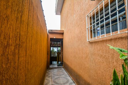 Casa à venda com 200m², 3 quartos e 2 vagas Casa à venda com 200m², 3 quartos e 2 vagasÁrea externa