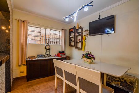 Casa à venda com 200m², 3 quartos e 2 vagas Casa à venda com 200m², 3 quartos e 2 vagasSala de Jantar