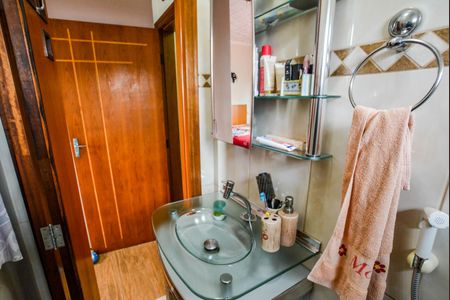 Banheiro da Suíte de casa à venda com 3 quartos, 200m² em Jardim Progresso, Santo André
