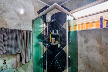 Casa à venda com 200m², 3 quartos e 2 vagas Casa à venda com 200m², 3 quartos e 2 vagasBanheiro Social