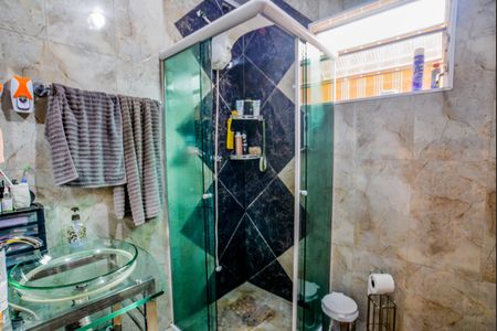 Casa à venda com 200m², 3 quartos e 2 vagas Casa à venda com 200m², 3 quartos e 2 vagasBanheiro Social