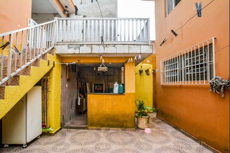 Casa à venda com 200m², 3 quartos e 2 vagas Casa à venda com 200m², 3 quartos e 2 vagasQuintal