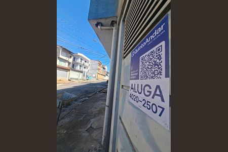 Casa para alugar com 42m², 1 quarto e sem vaga