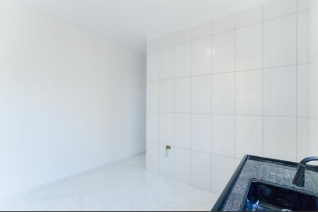 Cozinha de casa para alugar com 1 quarto, 42m² em Jardim Rosa de Franca, Guarulhos