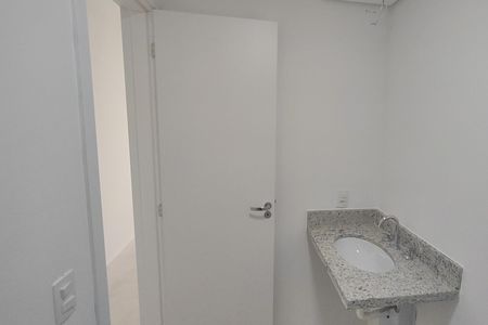 Apartamento à venda com 66m², 2 quartos e 2 vagas Apartamento à venda com 66m², 2 quartos e 2 vagasBanheiro da Suíte