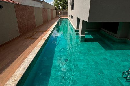 Apartamento à venda com 66m², 2 quartos e 2 vagas Apartamento à venda com 66m², 2 quartos e 2 vagasÁrea comum - Piscina