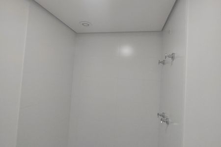 Apartamento à venda com 66m², 2 quartos e 2 vagas Apartamento à venda com 66m², 2 quartos e 2 vagasBanheiro da Suíte