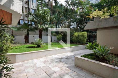 Jardim de apartamento para alugar com 4 quartos, 358m² em Higienópolis, São Paulo