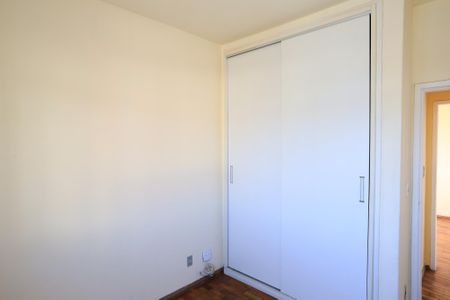 Quarto 1 de apartamento para alugar com 2 quartos, 64m² em Sagrada Família, Belo Horizonte