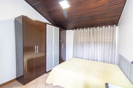 Quarto 1 de apartamento para alugar com 2 quartos, 115m² em Ipanema, Porto Alegre