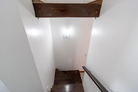 Apartamento para alugar com 115m², 2 quartos e 1 vagaEscada
