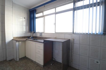 Cozinha de apartamento para alugar com 3 quartos, 90m² em Fundinho, Uberlândia