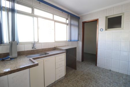 Cozinha de apartamento para alugar com 3 quartos, 90m² em Fundinho, Uberlândia