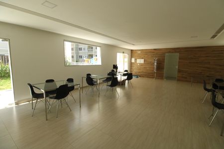 Apartamento para alugar com 47m², 2 quartos e 1 vagaÁrea comum - Salão de festas