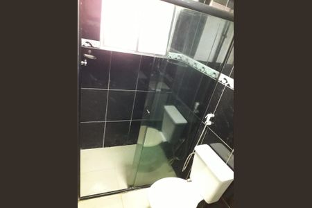 Banheiro de apartamento à venda com 2 quartos, 47m² em COHAB, São Paulo