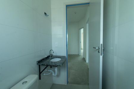 Casa à venda com 171m², 3 quartos e 2 vagas Casa à venda com 171m², 3 quartos e 2 vagasBanheiro Social