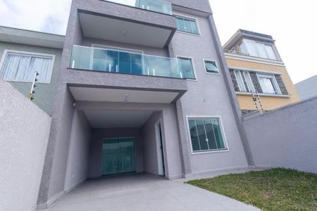 Fachada de casa à venda com 3 quartos, 171m² em Cidade Industrial de Curitiba, Curitiba
