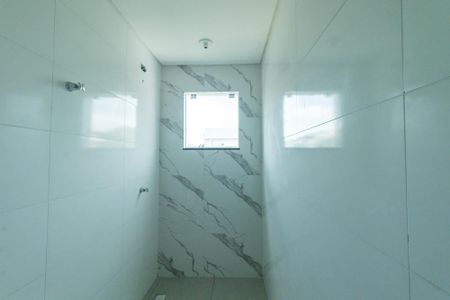 Casa à venda com 171m², 3 quartos e 2 vagas Casa à venda com 171m², 3 quartos e 2 vagasBanheiro da Suíte
