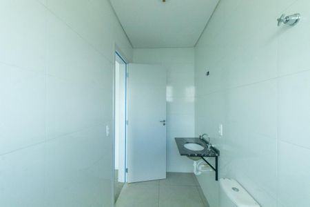 Casa à venda com 171m², 3 quartos e 2 vagas Casa à venda com 171m², 3 quartos e 2 vagasBanheiro da Suíte