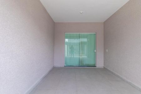 Garagem de casa à venda com 3 quartos, 171m² em Cidade Industrial de Curitiba, Curitiba