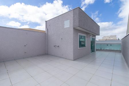 Casa à venda com 171m², 3 quartos e 2 vagas Casa à venda com 171m², 3 quartos e 2 vagasTerraço
