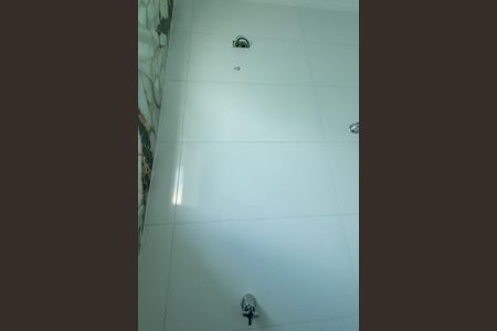 Casa à venda com 171m², 3 quartos e 2 vagas Casa à venda com 171m², 3 quartos e 2 vagasBanheiro Social