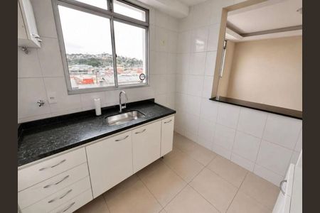 Apartamento para alugar com 90m², 3 quartos e 2 vagas Apartamento para alugar com 90m², 3 quartos e 2 vagasCozinha e Área de Serviço