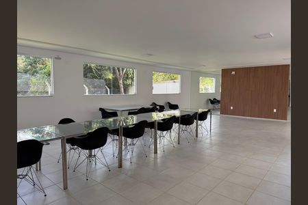 Apartamento para alugar com 47m², 2 quartos e 1 vaga Apartamento para alugar com 47m², 2 quartos e 1 vagaÁrea comum - Salão de festas