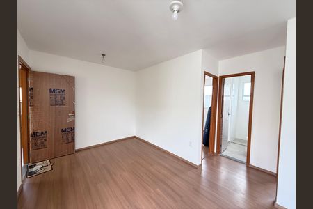 Sala de apartamento à venda com 2 quartos, 47m² em Praia, Contagem