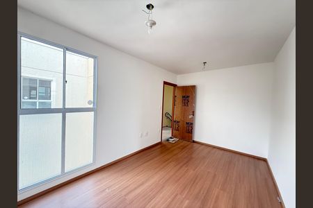 Sala de apartamento à venda com 2 quartos, 47m² em Praia, Contagem