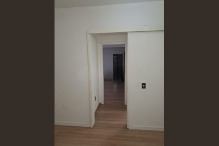 Quarto 1 de apartamento para alugar com 2 quartos, 79m² em São Sebastião, Porto Alegre
