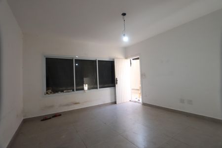 Sala de casa à venda com 2 quartos, 120m² em Vila Portuguesa, São Paulo