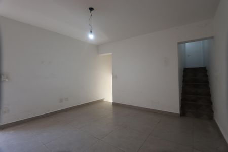 Sala de casa à venda com 2 quartos, 120m² em Vila Portuguesa, São Paulo