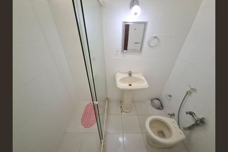 Banheiro  de apartamento para alugar com 1 quarto, 30m² em Centro, Rio de Janeiro