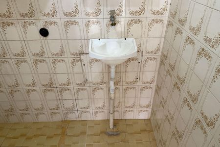 Banheiro de apartamento para alugar com 2 quartos, 50m² em Castelo, Santos