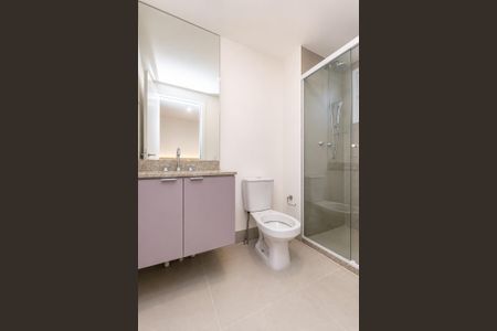 Banheiro de kitnet/studio para alugar com 1 quarto, 27m² em Passo d’Areia, Porto Alegre