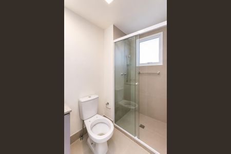 Banheiro de kitnet/studio para alugar com 1 quarto, 27m² em Passo d’Areia, Porto Alegre