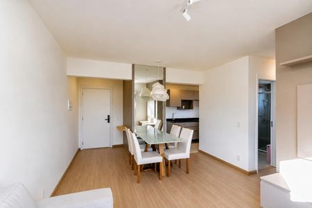 Sala de kitnet/studio para alugar com 1 quarto, 27m² em Passo d’Areia, Porto Alegre