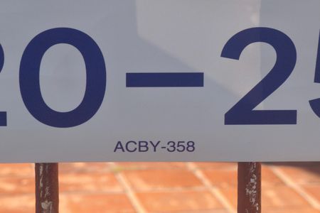 PLACA INSTALADA NA FACHADA de casa à venda com 3 quartos, 260m² em Jardim Aurelia, Campinas