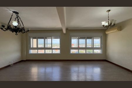 Apartamento para alugar com 3 quartos, 136m² em Centro, Pelotas