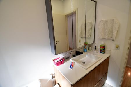 Banheiro Suíte de casa de condomínio à venda com 3 quartos, 205m² em Jardim do Sol, Campinas